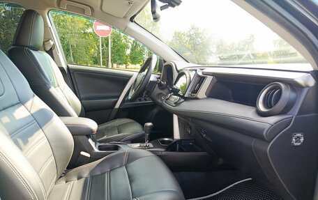 Toyota RAV4, 2016 год, 1 658 000 рублей, 13 фотография