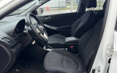 Hyundai Solaris II рестайлинг, 2015 год, 1 200 000 рублей, 4 фотография