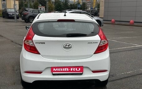 Hyundai Solaris II рестайлинг, 2015 год, 1 200 000 рублей, 2 фотография