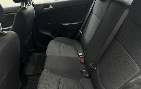 Hyundai Solaris II рестайлинг, 2015 год, 1 200 000 рублей, 17 фотография