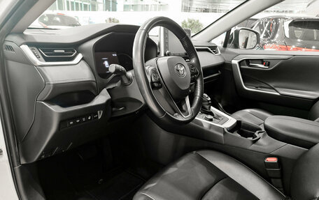Toyota RAV4, 2021 год, 3 099 000 рублей, 20 фотография