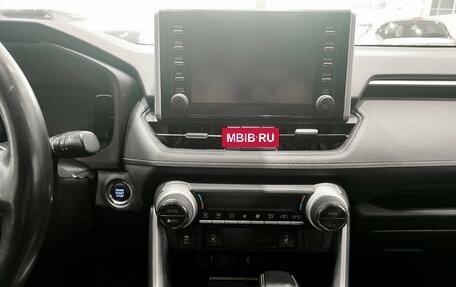 Toyota RAV4, 2021 год, 3 099 000 рублей, 18 фотография