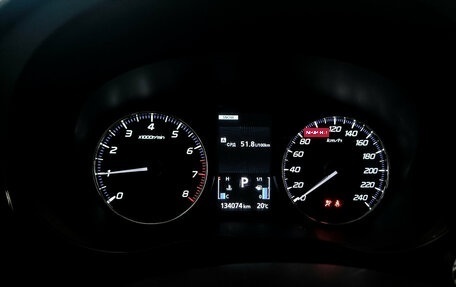 Mitsubishi Outlander III рестайлинг 3, 2020 год, 2 300 000 рублей, 16 фотография
