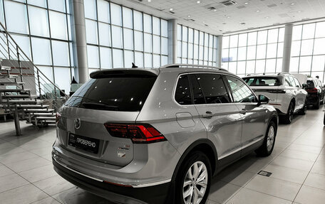 Volkswagen Tiguan II, 2018 год, 2 830 000 рублей, 5 фотография