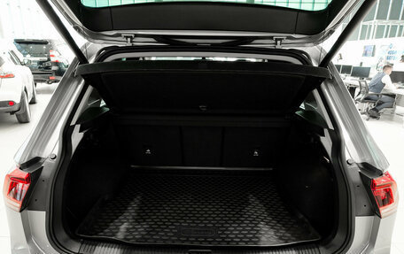 Volkswagen Tiguan II, 2018 год, 2 830 000 рублей, 10 фотография