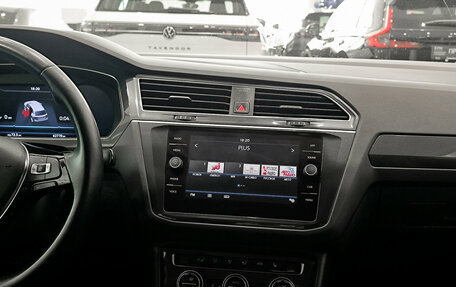 Volkswagen Tiguan II, 2018 год, 2 830 000 рублей, 15 фотография