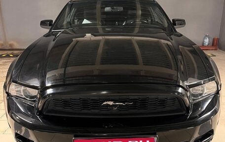 Ford Mustang VI рестайлинг, 2013 год, 2 600 000 рублей, 1 фотография