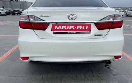Toyota Camry, 2018 год, 2 350 000 рублей, 5 фотография