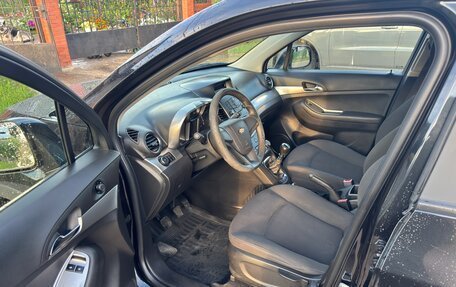 Chevrolet Orlando I, 2012 год, 910 000 рублей, 8 фотография