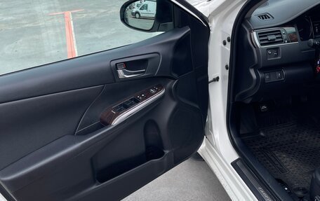Toyota Camry, 2018 год, 2 350 000 рублей, 10 фотография