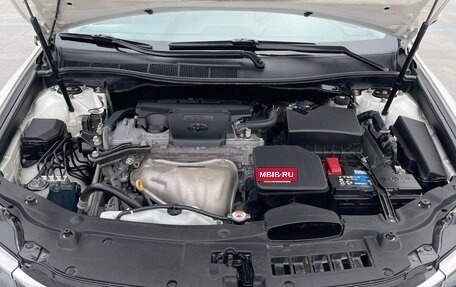 Toyota Camry, 2018 год, 2 350 000 рублей, 9 фотография