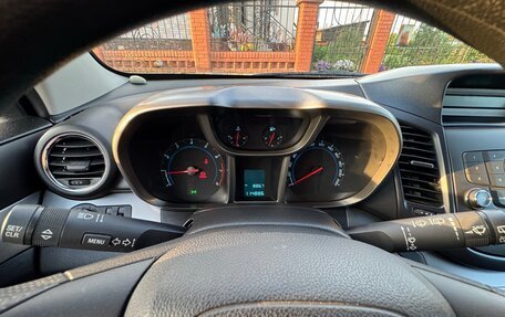 Chevrolet Orlando I, 2012 год, 910 000 рублей, 18 фотография