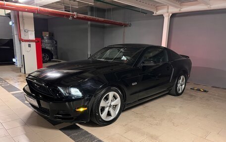Ford Mustang VI рестайлинг, 2013 год, 2 600 000 рублей, 7 фотография