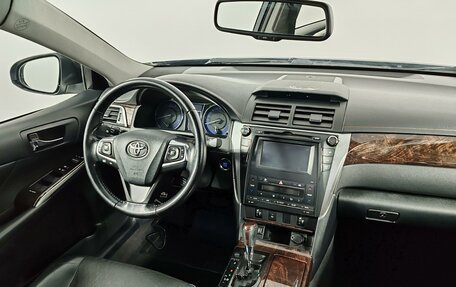 Toyota Camry, 2015 год, 2 280 000 рублей, 11 фотография