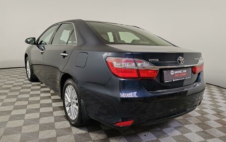 Toyota Camry, 2015 год, 2 280 000 рублей, 7 фотография