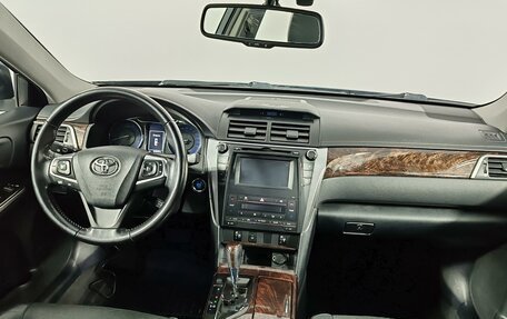 Toyota Camry, 2015 год, 2 280 000 рублей, 14 фотография