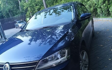 Volkswagen Jetta VI, 2017 год, 1 100 000 рублей, 2 фотография