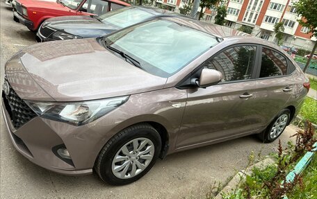 Hyundai Solaris II рестайлинг, 2021 год, 1 495 000 рублей, 2 фотография