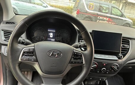 Hyundai Solaris II рестайлинг, 2021 год, 1 495 000 рублей, 30 фотография