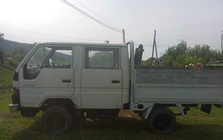 Toyota HiAce H100, 1990 год, 700 000 рублей, 4 фотография
