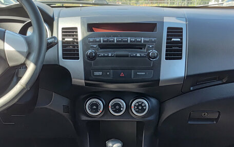 Mitsubishi Outlander III рестайлинг 3, 2008 год, 825 000 рублей, 18 фотография