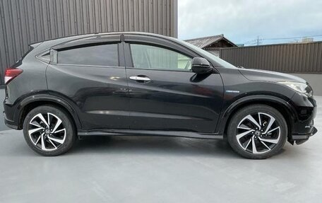 Honda Vezel, 2017 год, 1 190 001 рублей, 3 фотография