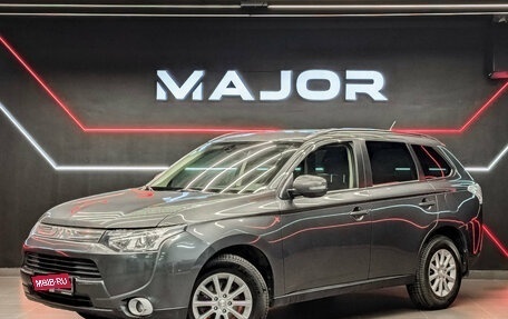Mitsubishi Outlander III рестайлинг 3, 2013 год, 1 700 000 рублей, 1 фотография