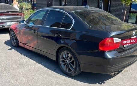 BMW 3 серия, 2006 год, 650 000 рублей, 2 фотография
