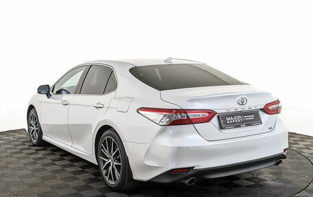 Toyota Camry, 2021 год, 3 100 000 рублей, 7 фотография