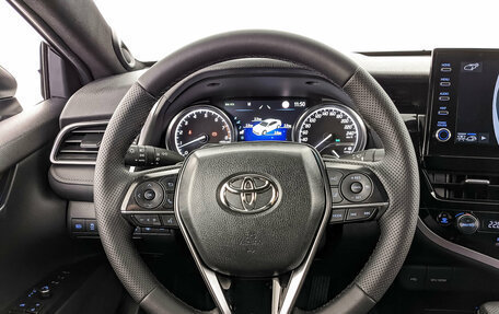 Toyota Camry, 2021 год, 3 100 000 рублей, 22 фотография