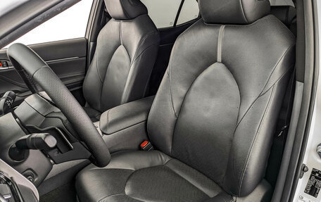 Toyota Camry, 2021 год, 3 100 000 рублей, 20 фотография