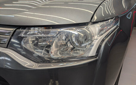 Mitsubishi Outlander III рестайлинг 3, 2013 год, 1 700 000 рублей, 11 фотография
