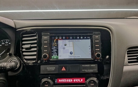 Mitsubishi Outlander III рестайлинг 3, 2013 год, 1 700 000 рублей, 17 фотография