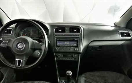 Volkswagen Polo VI (EU Market), 2011 год, 685 150 рублей, 13 фотография