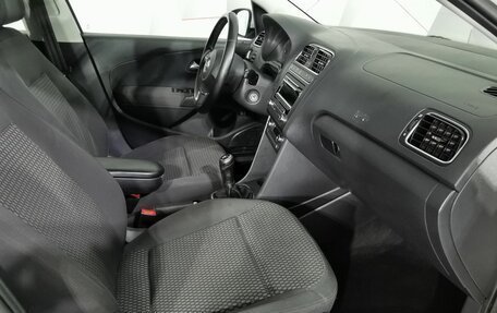 Volkswagen Polo VI (EU Market), 2011 год, 685 150 рублей, 12 фотография