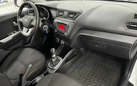 KIA Rio III рестайлинг, 2013 год, 795 000 рублей, 11 фотография