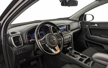 KIA Sportage IV рестайлинг, 2020 год, 2 350 000 рублей, 15 фотография