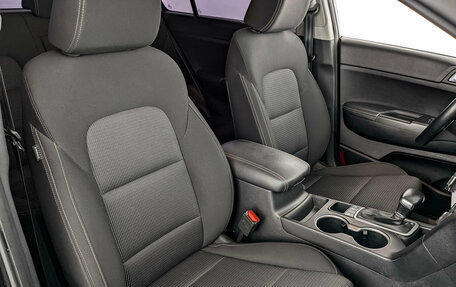 KIA Sportage IV рестайлинг, 2020 год, 2 350 000 рублей, 24 фотография