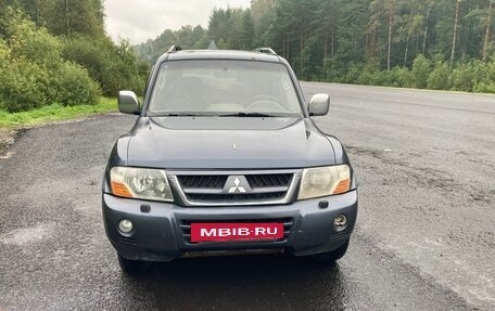 Mitsubishi Pajero III рестайлинг, 2006 год, 850 000 рублей, 5 фотография