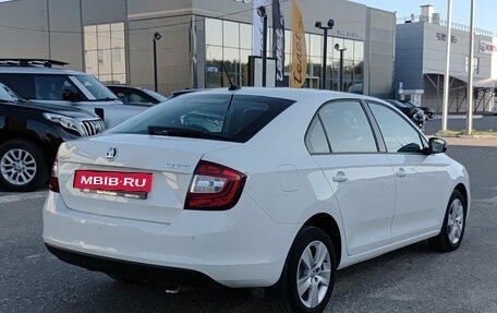 Skoda Rapid I, 2018 год, 1 215 000 рублей, 6 фотография