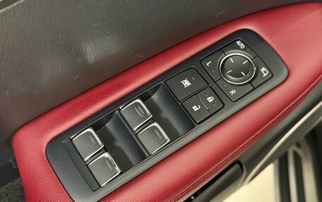 Lexus RX IV рестайлинг, 2018 год, 4 197 000 рублей, 16 фотография