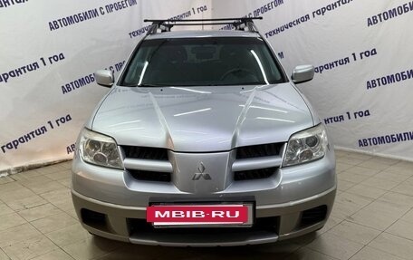 Mitsubishi Outlander III рестайлинг 3, 2007 год, 565 000 рублей, 2 фотография
