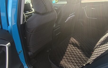 Toyota RAV4, 2019 год, 2 850 000 рублей, 4 фотография