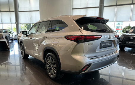 Toyota Highlander, 2026 год, 5 831 900 рублей, 7 фотография