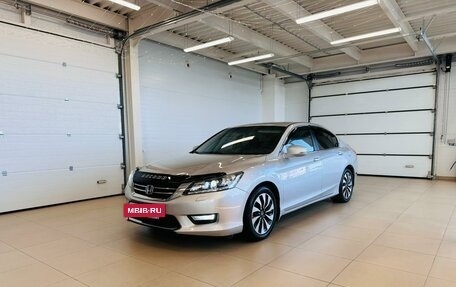 Honda Accord IX рестайлинг, 2013 год, 1 749 000 рублей, 2 фотография
