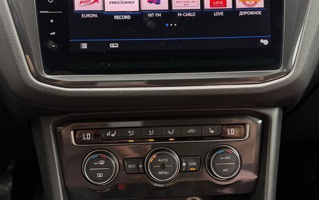 Volkswagen Tiguan II, 2017 год, 1 850 000 рублей, 19 фотография