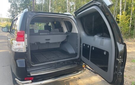 Toyota Land Cruiser Prado 150 рестайлинг 2, 2012 год, 3 000 000 рублей, 6 фотография