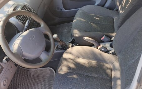 Hyundai Accent II, 2004 год, 325 000 рублей, 10 фотография