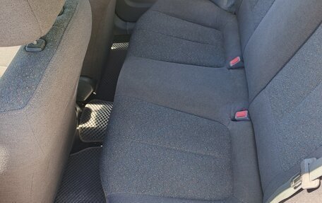 Hyundai Accent II, 2004 год, 325 000 рублей, 9 фотография