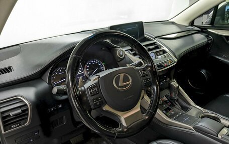 Lexus NX I, 2017 год, 2 990 000 рублей, 13 фотография